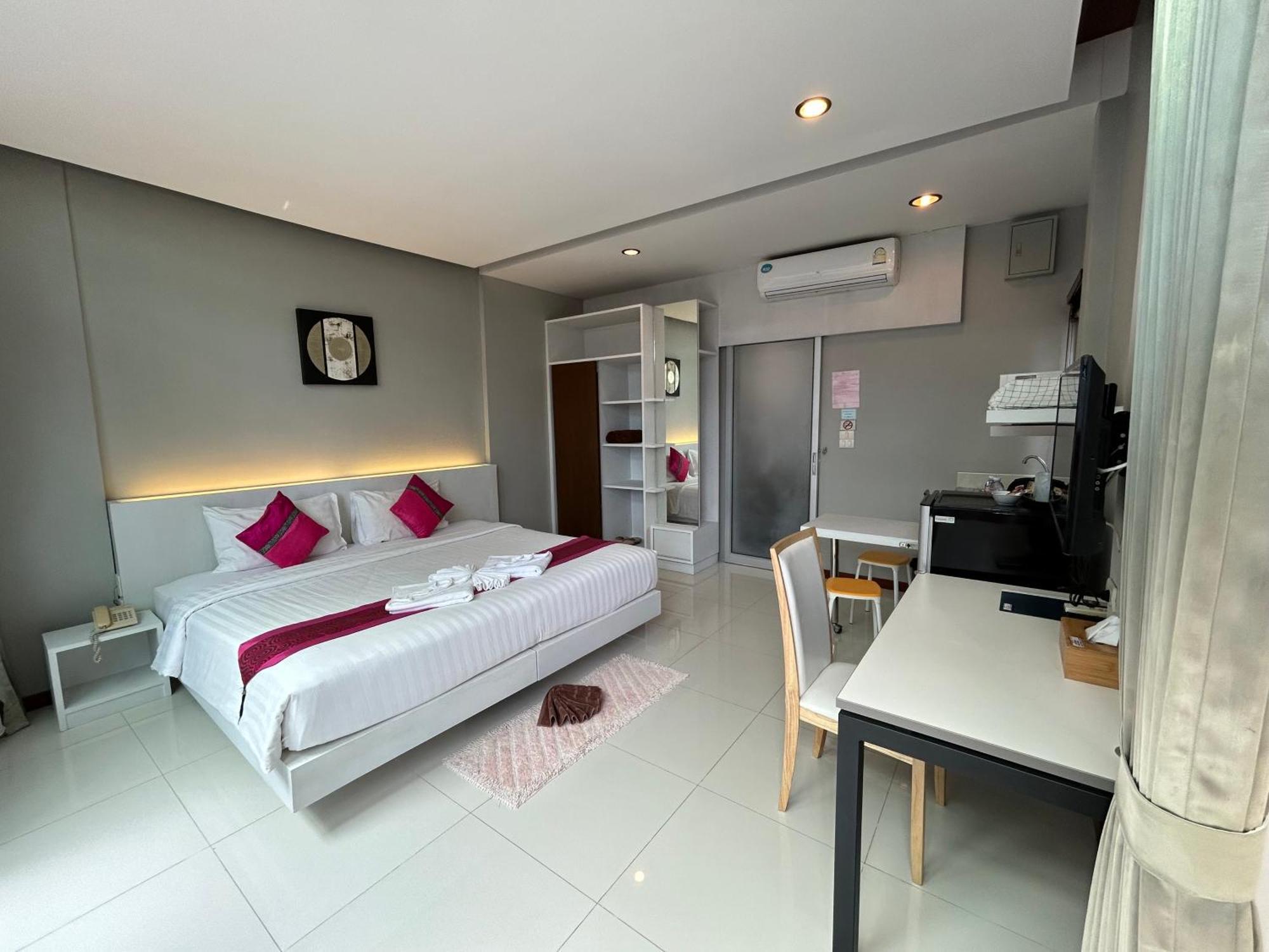 ภู นานา บูทีค โฮเต็ล  Hotel Rawai ภายนอก รูปภาพ
