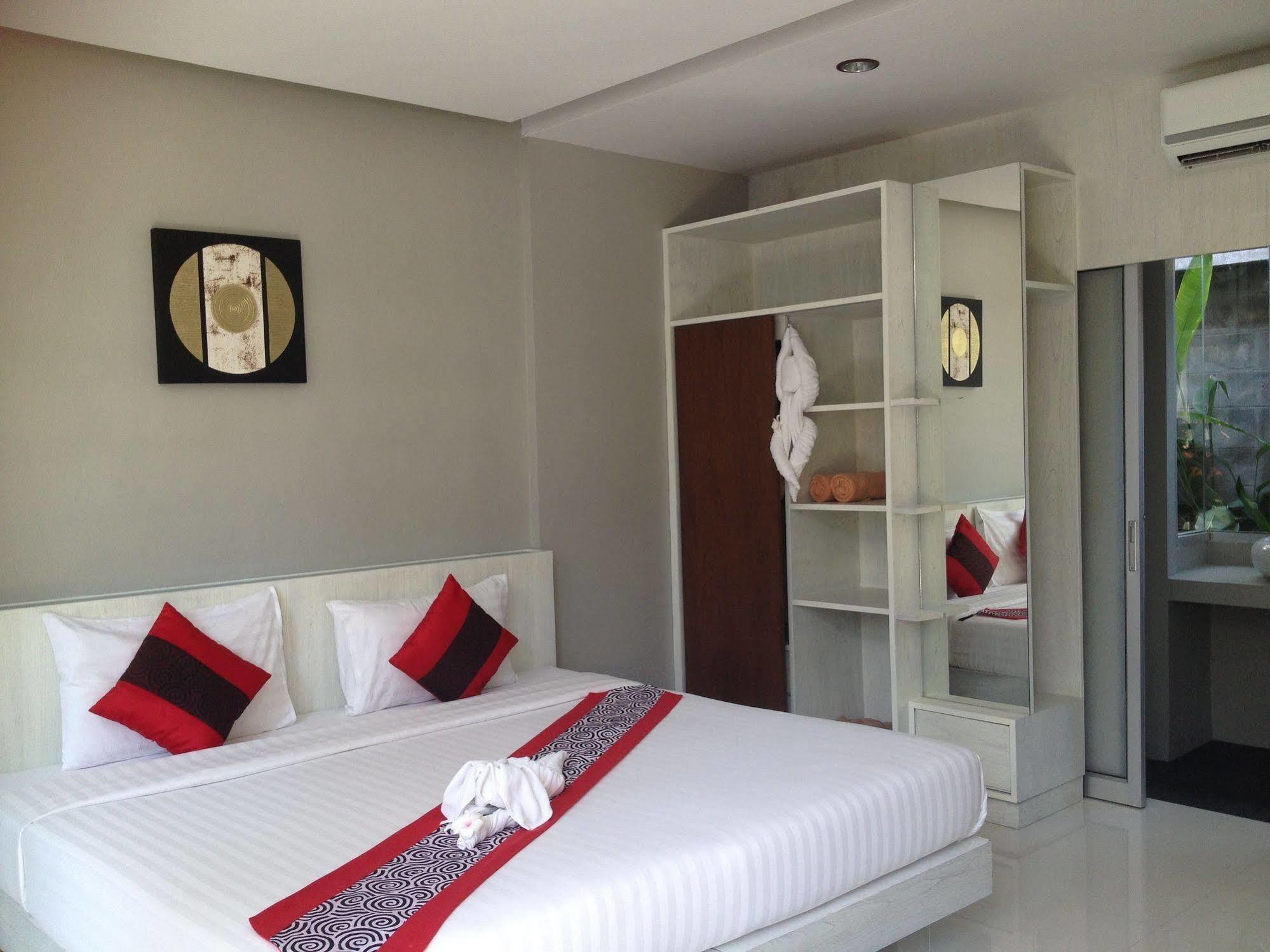 ภู นานา บูทีค โฮเต็ล  Hotel Rawai ภายนอก รูปภาพ