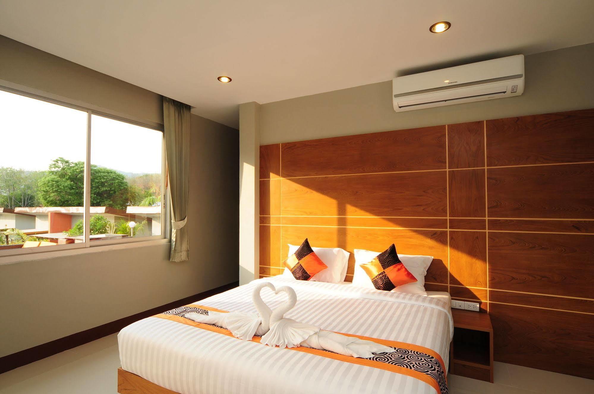 ภู นานา บูทีค โฮเต็ล  Hotel Rawai ภายนอก รูปภาพ